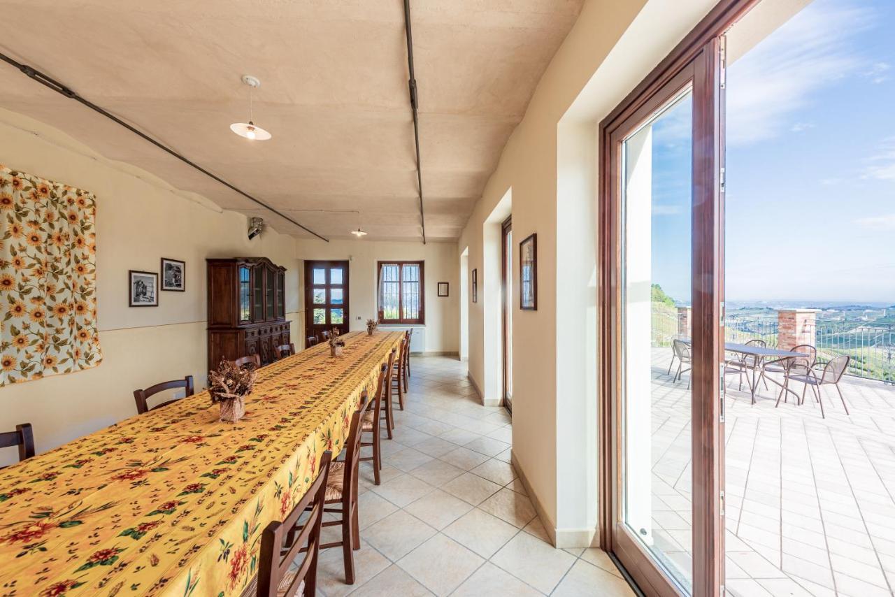 Villa Bricco Paglieri, Entire Villa Альба Екстер'єр фото